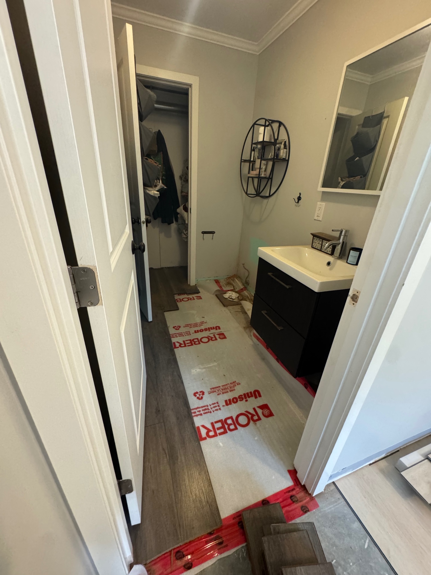 Ensuite Bathroom before